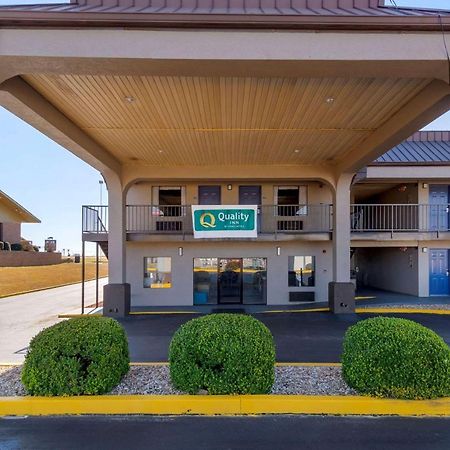 Quality Inn Ashburn Bagian luar foto