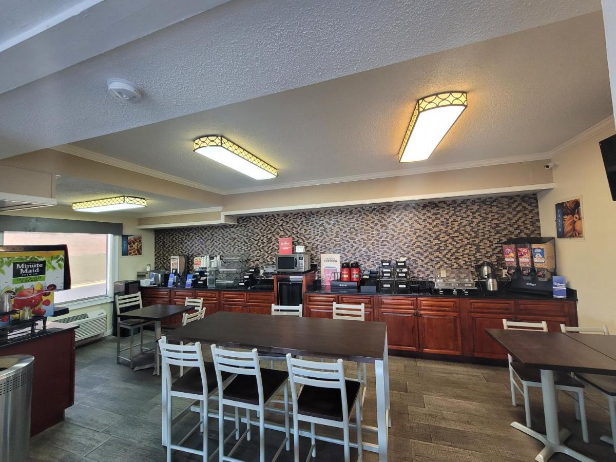 Quality Inn Ashburn Bagian luar foto