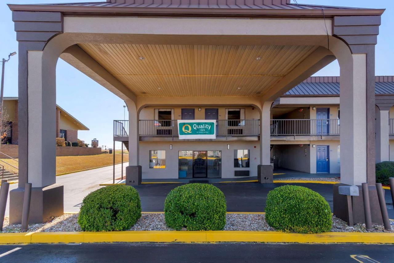Quality Inn Ashburn Bagian luar foto