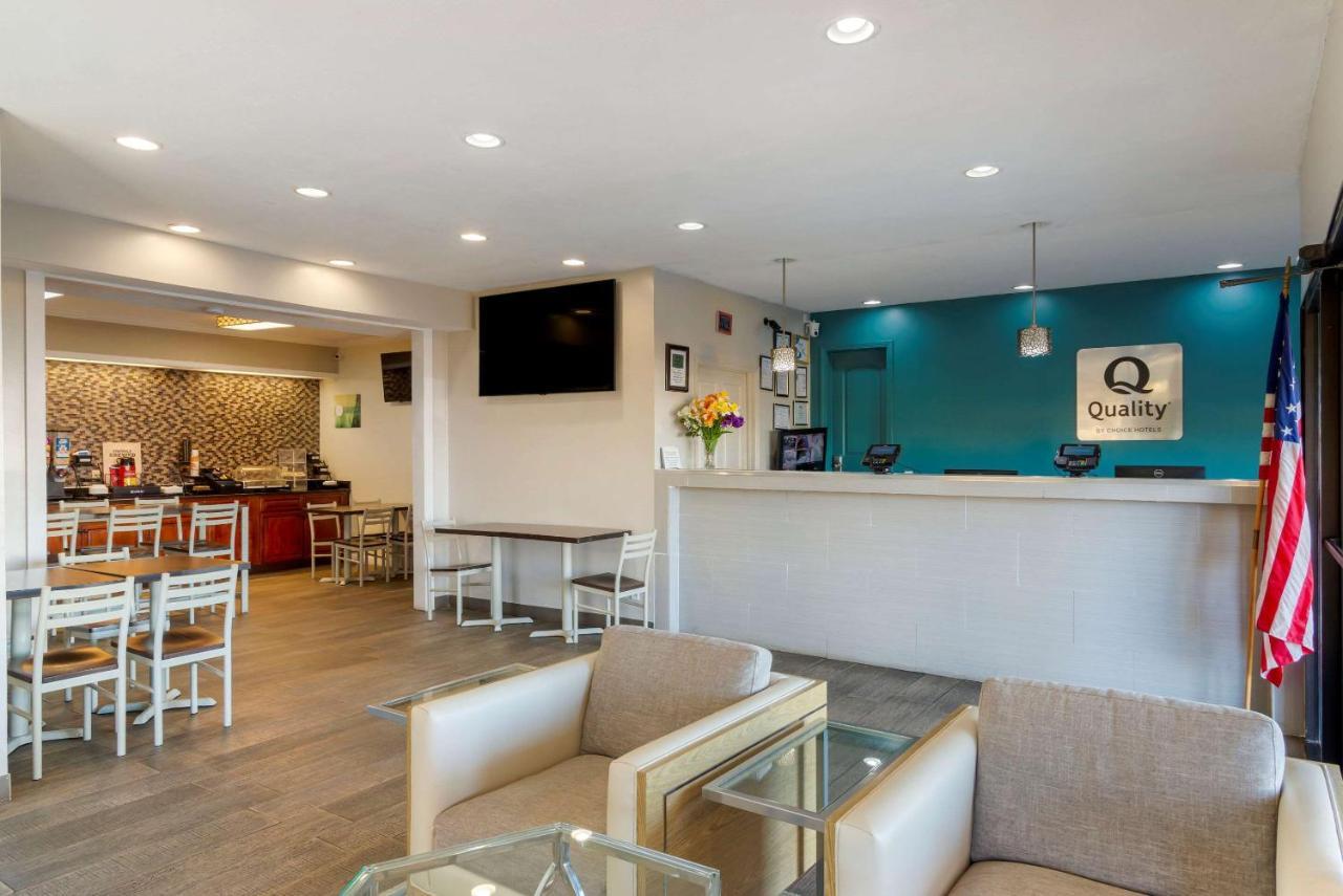 Quality Inn Ashburn Bagian luar foto
