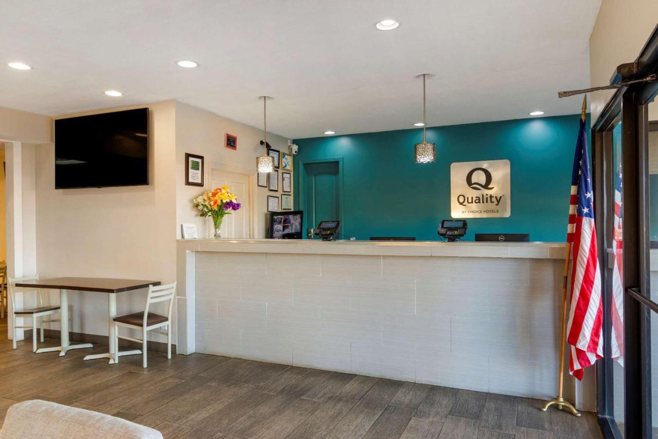 Quality Inn Ashburn Bagian luar foto