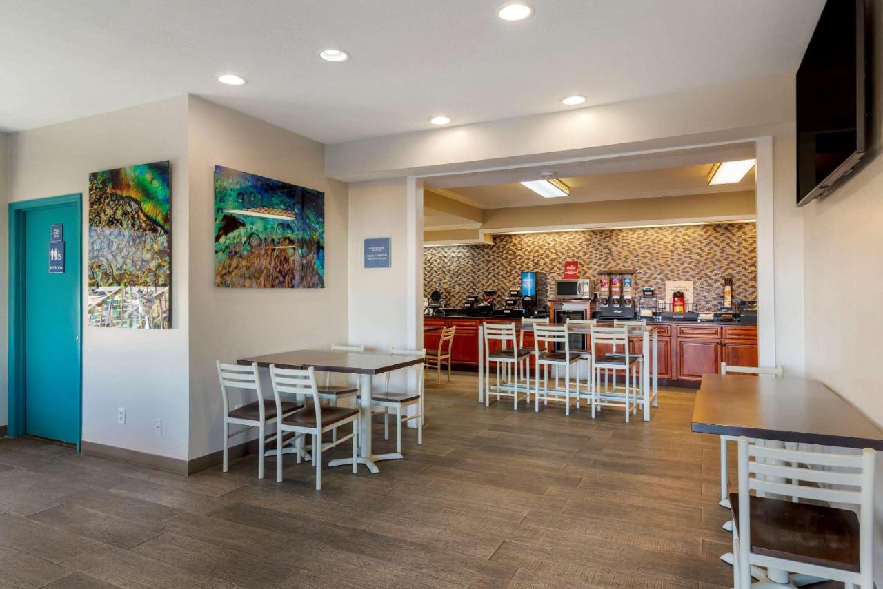 Quality Inn Ashburn Bagian luar foto