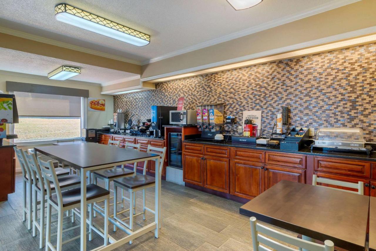 Quality Inn Ashburn Bagian luar foto