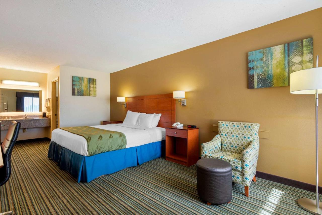 Quality Inn Ashburn Bagian luar foto