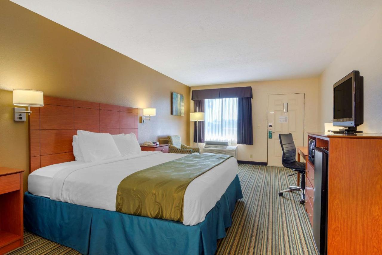 Quality Inn Ashburn Bagian luar foto