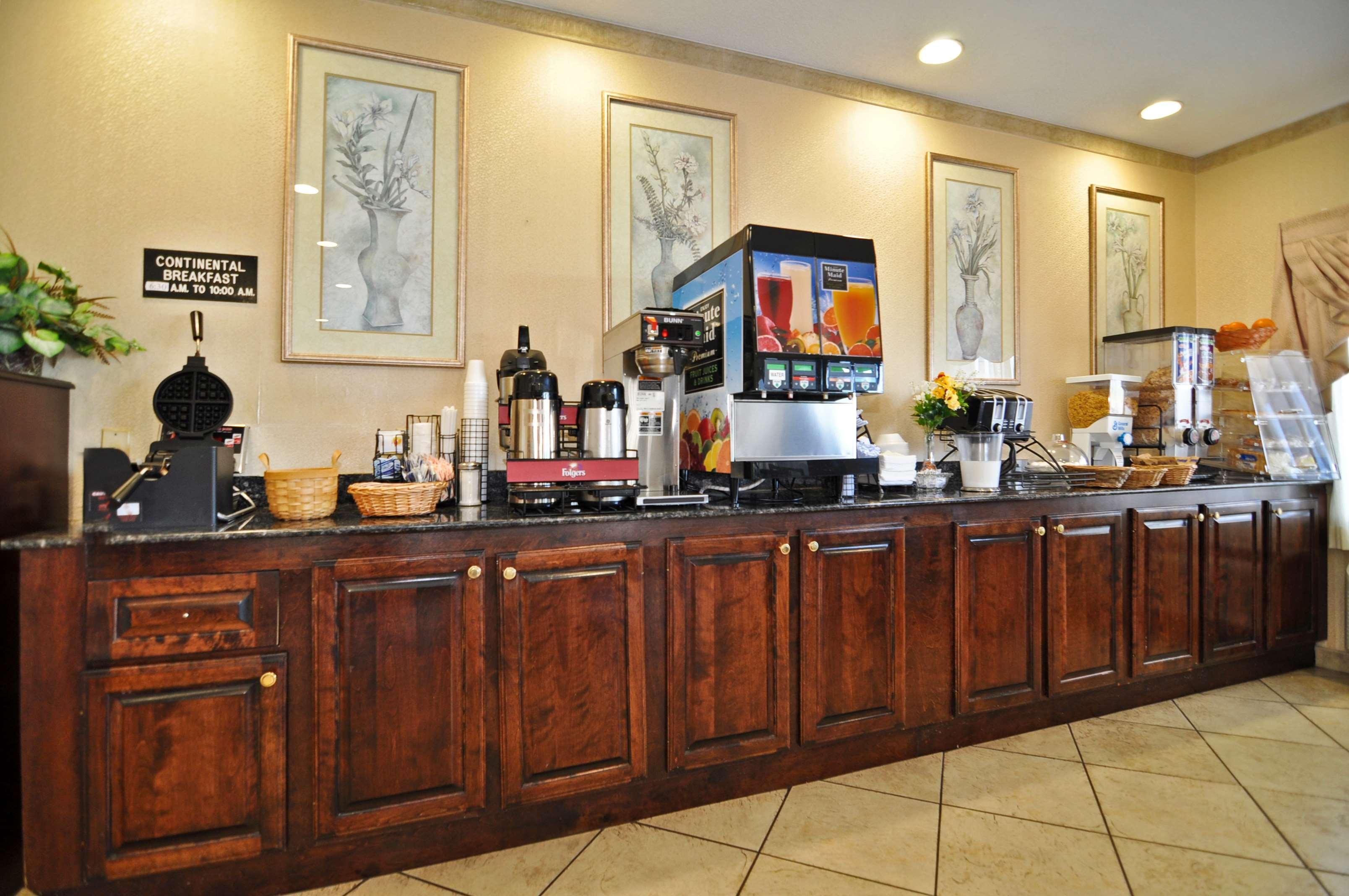 Quality Inn Ashburn Bagian luar foto