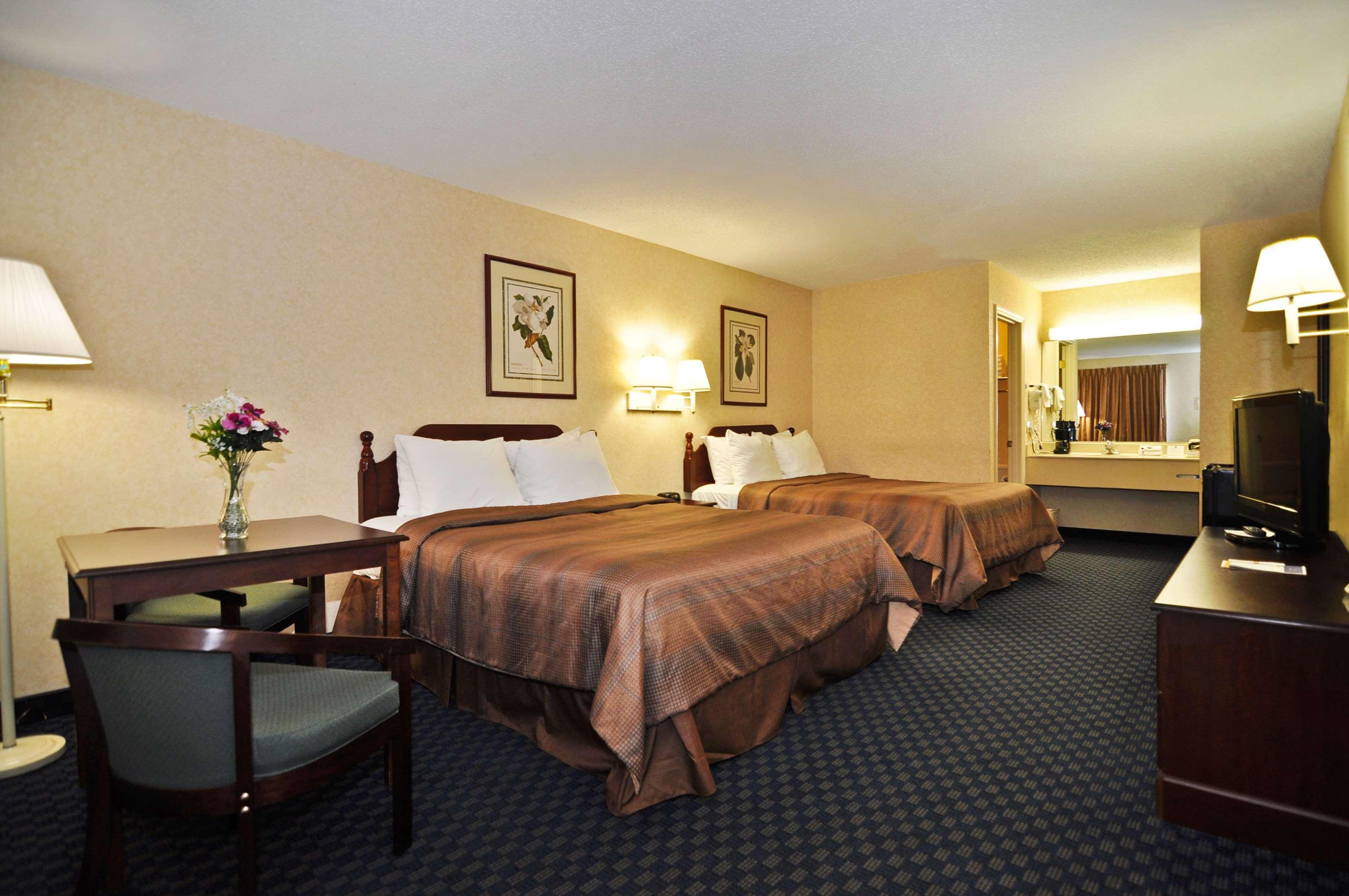 Quality Inn Ashburn Bagian luar foto
