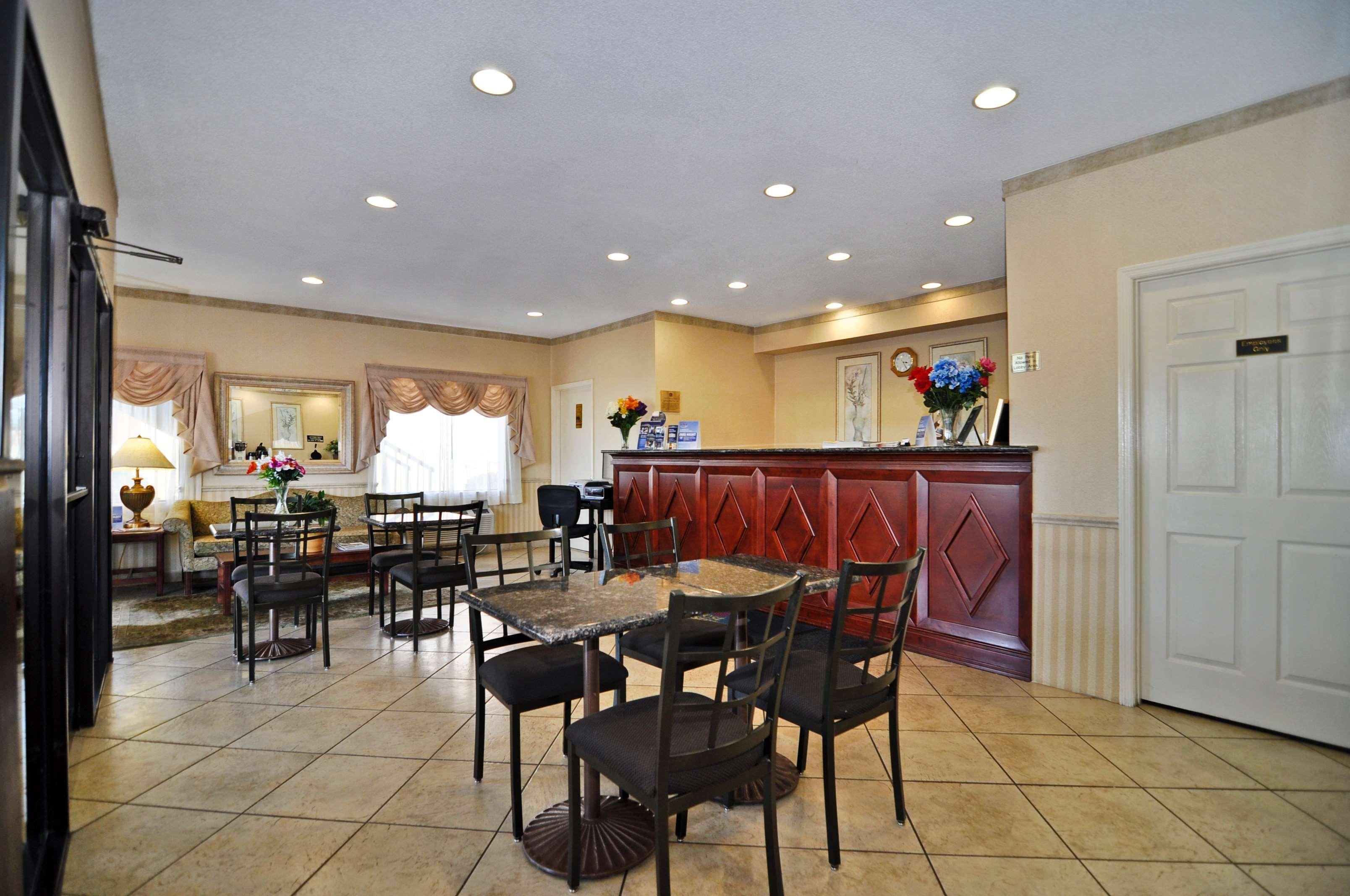 Quality Inn Ashburn Bagian luar foto