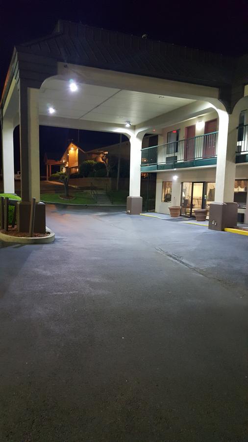 Quality Inn Ashburn Bagian luar foto