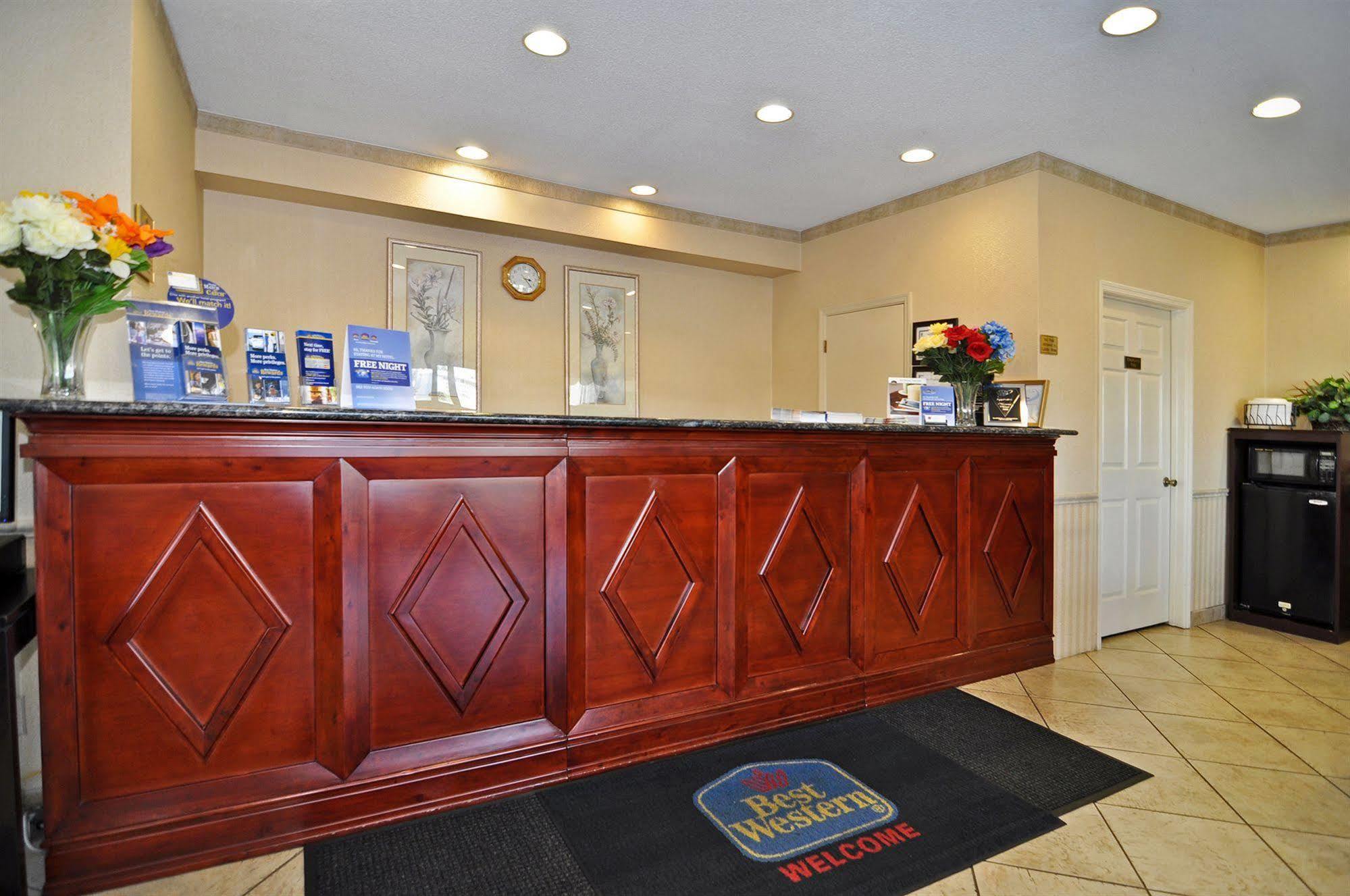 Quality Inn Ashburn Bagian luar foto